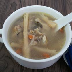 沙参枸杞鸡汤的做法[图]