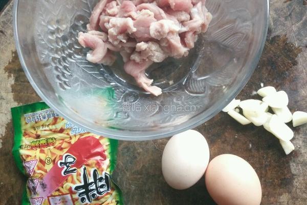 猪肉榨菜蛋汤的做法图解1