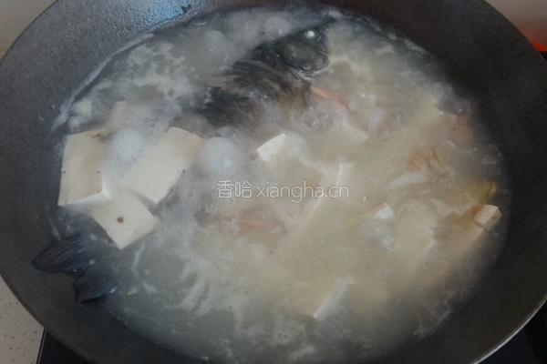 鲫鱼豆腐汤的做法图解6