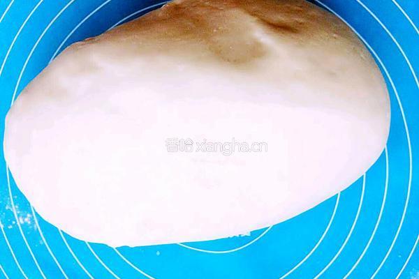 白菜芹菜猪肉饺子的做法图解1