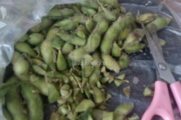 呼毛豆的做法图解1