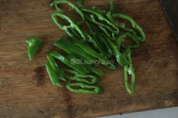 土豆炒辣椒的做法图解6