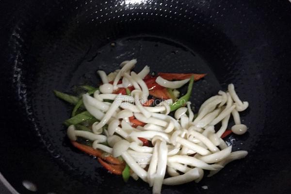 蚝油炒海鲜菇的做法图解6