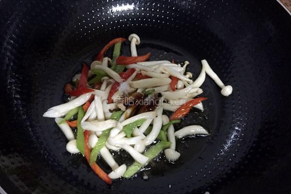 蚝油炒海鲜菇的做法图解7