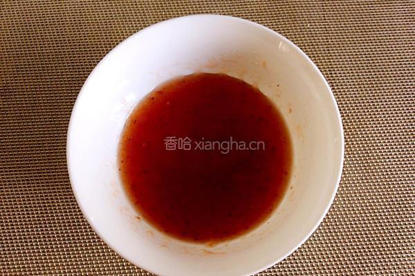 草莓酱汁淋山药的做法图解3