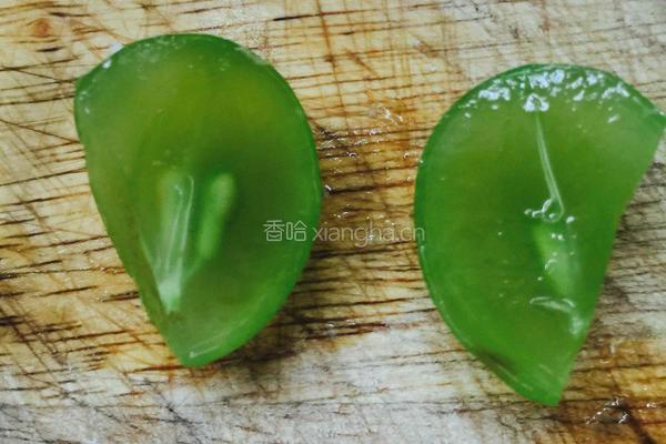 心形青提拼盘的做法图解3