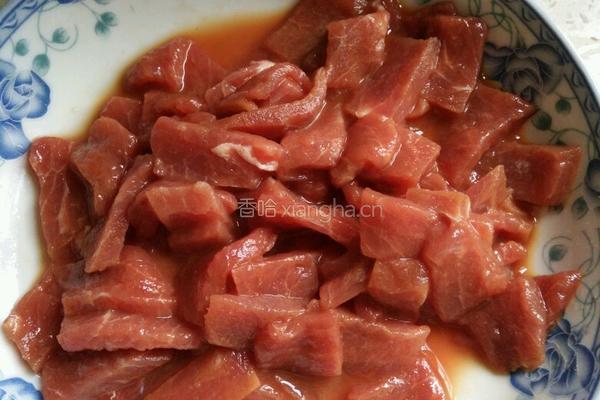 洋葱炒牛肉的做法图解1
