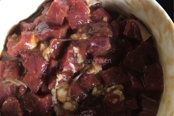 牙签牛肉的做法图解1