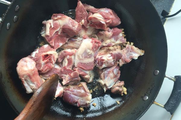 羊腿抓饭（新疆手抓饭）的做法图解6