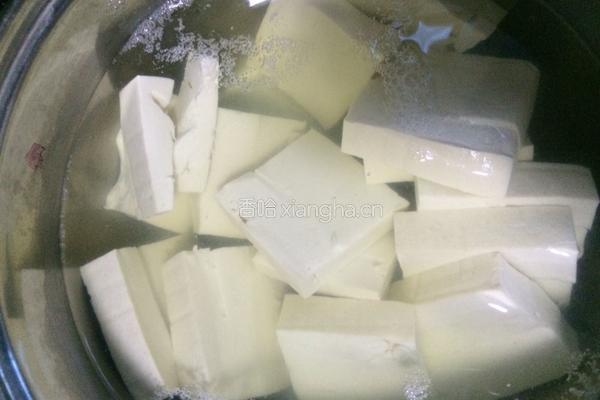 鲫鱼豆腐汤的做法图解3