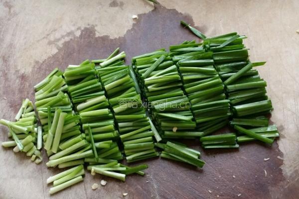 孜然炒饼丝的做法图解2
