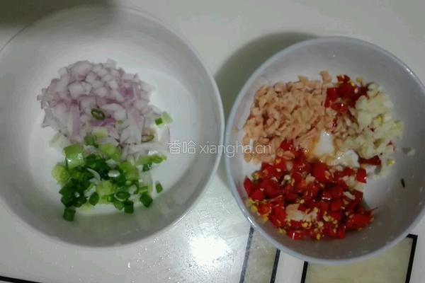 鱼香豆腐圆子的做法图解1