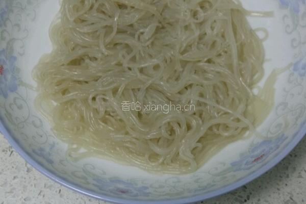 上汤粉丝娃娃菜的做法图解2