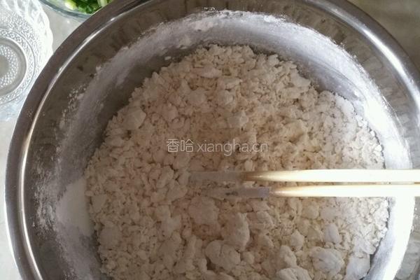 葱油饼的做法图解1