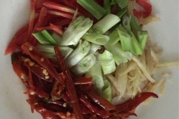 泡椒牛肉的做法图解3