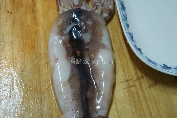 魷魚焗炒飯的做法图解1