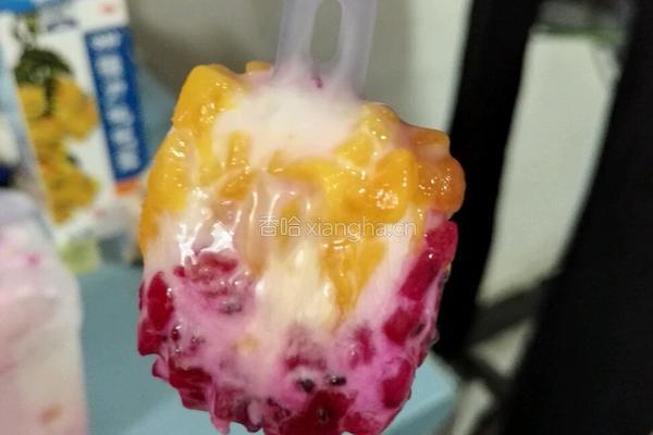 失败的酸奶冰棍 芒果 红心火龙果的做法图解4