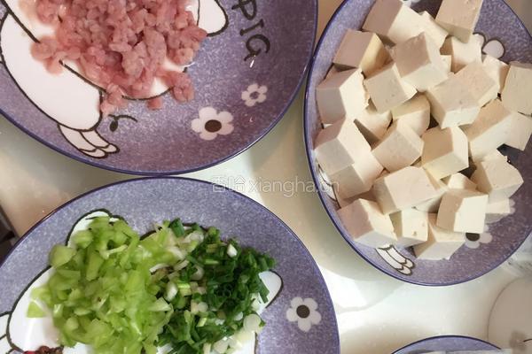 肉沫麻婆豆腐的做法图解1
