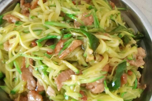 南瓜丝炒肉的做法图解6