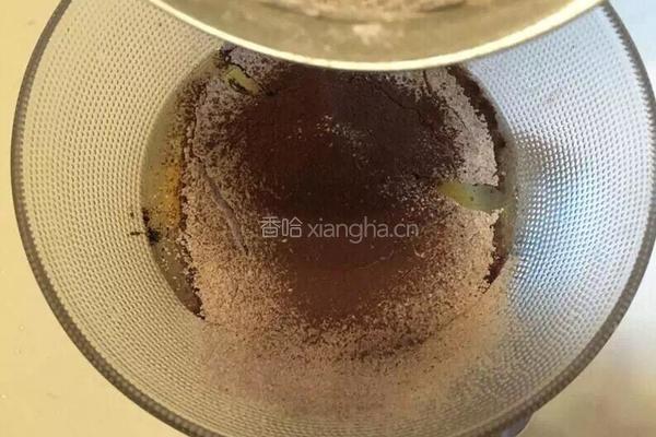可可戚风蛋糕（八寸）的做法图解3