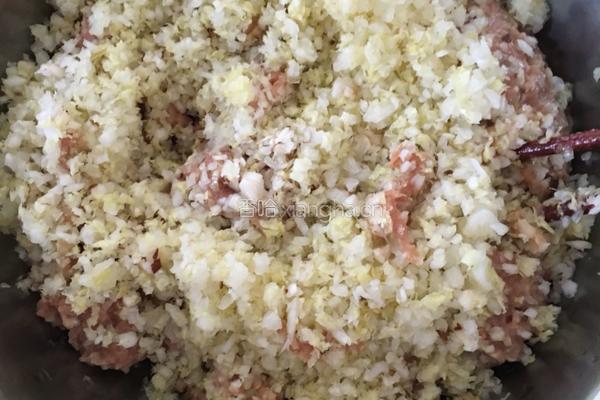 白菜馅水饺的做法图解7