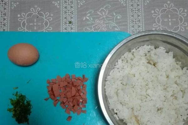 扬州炒饭的做法图解1