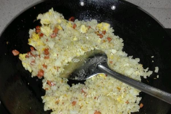 扬州炒饭的做法图解5