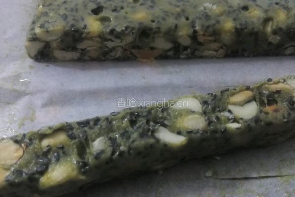 抹茶黑芝麻花生牛轧糖的做法图解8