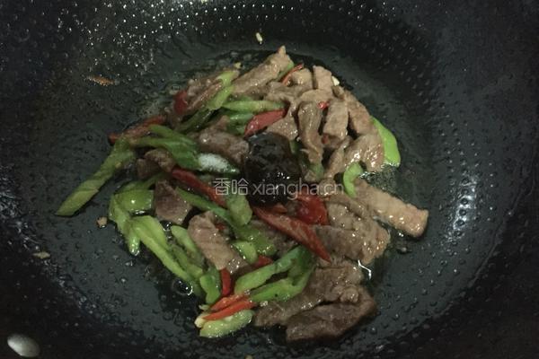 双椒炒牛肉的做法图解6