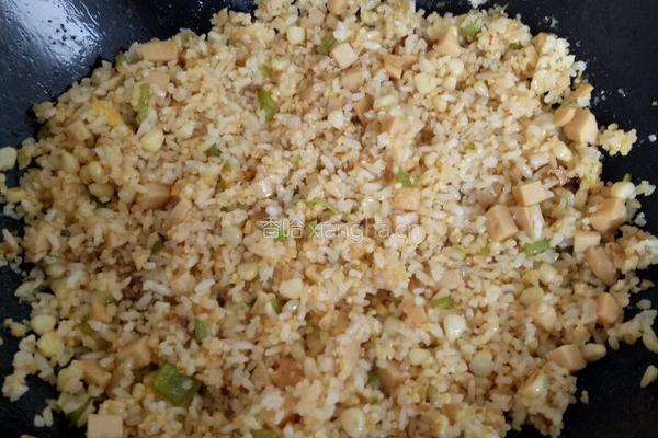 酱油炒饭的做法图解6