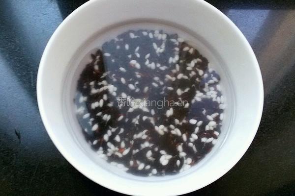 紫米红豆健康粥的做法图解2