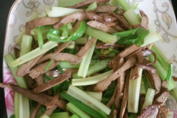 芹菜炒香干的做法图解3