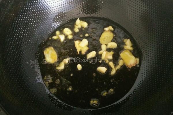 辣椒炒仔鸡的做法图解2
