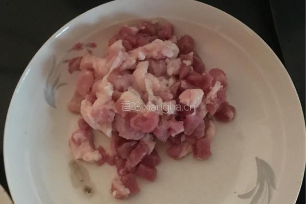 酸豆角炒肉沫的做法图解1