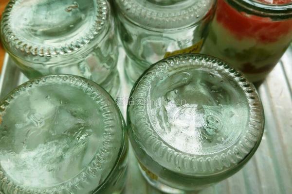 自制酸奶的做法图解1