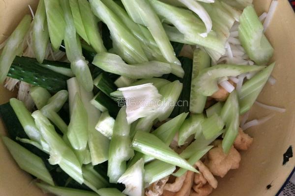 水煮三国的做法图解2