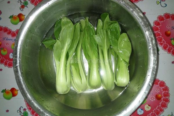 香菇油菜的做法图解1