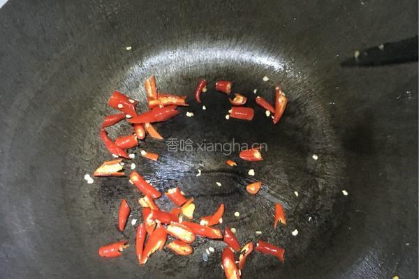 火腿炒鸡枞的做法图解5