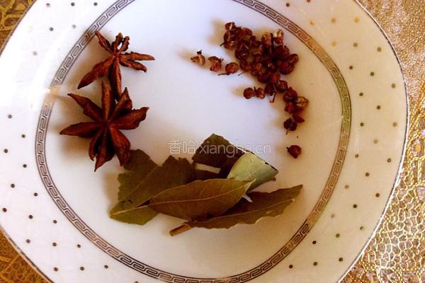 水煮花生的做法图解2