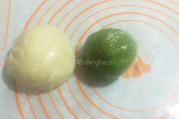 抹茶蛋黄酥的做法图解2
