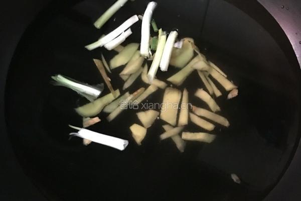 水煮海螺的做法图解2