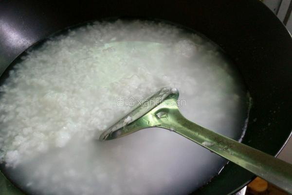 南瓜虾米粥的做法图解3