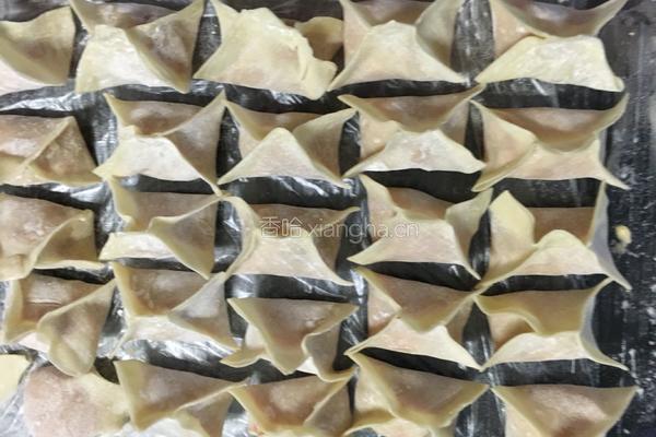 鲜虾猪肉馄饨的做法图解3