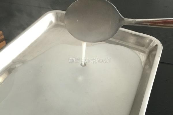 花生酱奶皮木瓜卷的做法图解8