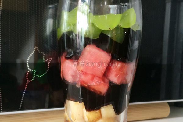 龟苓膏水果杯的做法图解4