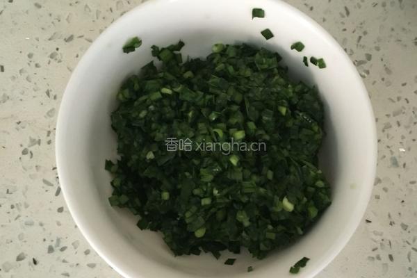 胡萝卜韭菜肉饺儿童水饺的做法图解3