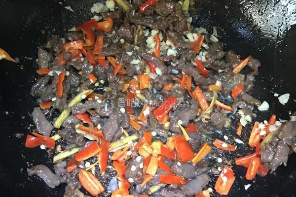白辣椒炒牛肉的做法图解6