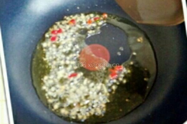 虾酱鸡蛋炒四季豆的做法图解3