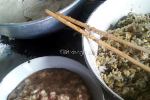 豆芽蒸饺的做法图解2