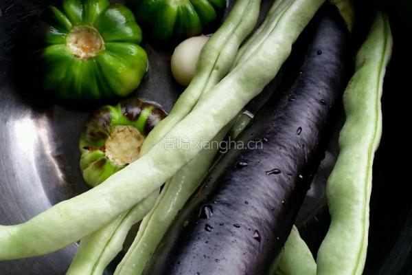 杂炒苦子金豆茄子的做法图解1